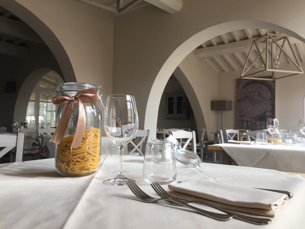 Resort Casale Le Torri Понсакко Екстер'єр фото